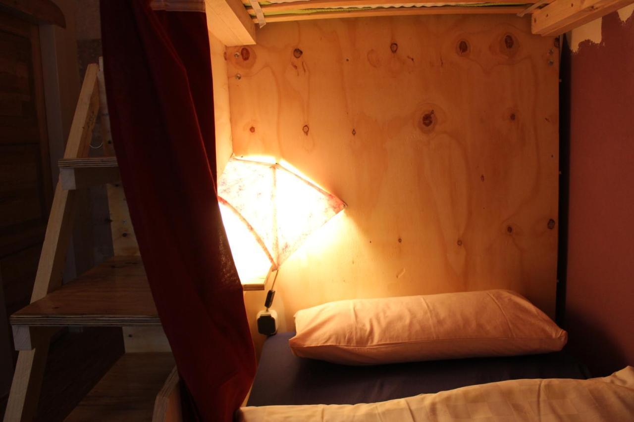 Schicksaal* Hostel ลูเบค ภายนอก รูปภาพ